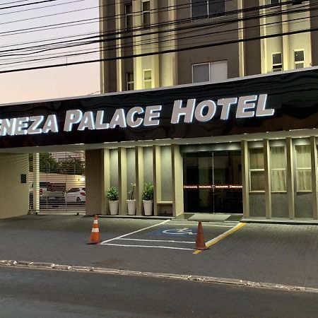 Hotel Veneza クイアバ エクステリア 写真