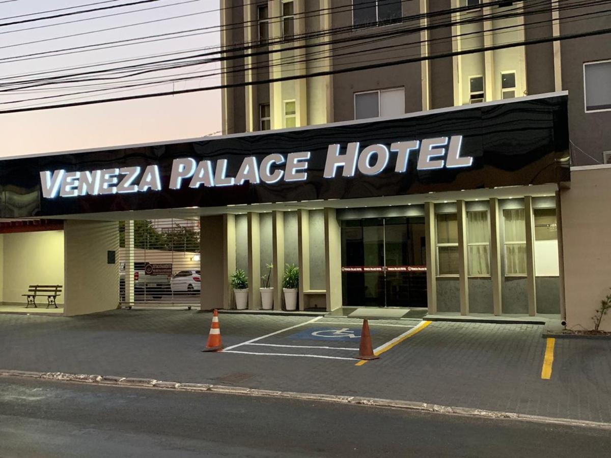 Hotel Veneza クイアバ エクステリア 写真
